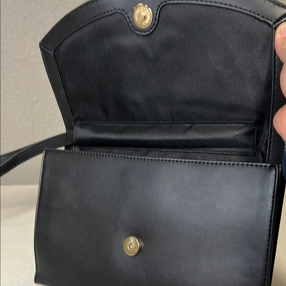 A New Day Sleek Black Clutch - Picture 4 of 6